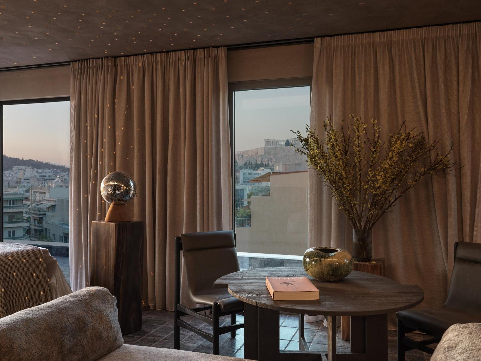 فندق Monastik Living In Athina أثينا المظهر الخارجي الصورة
