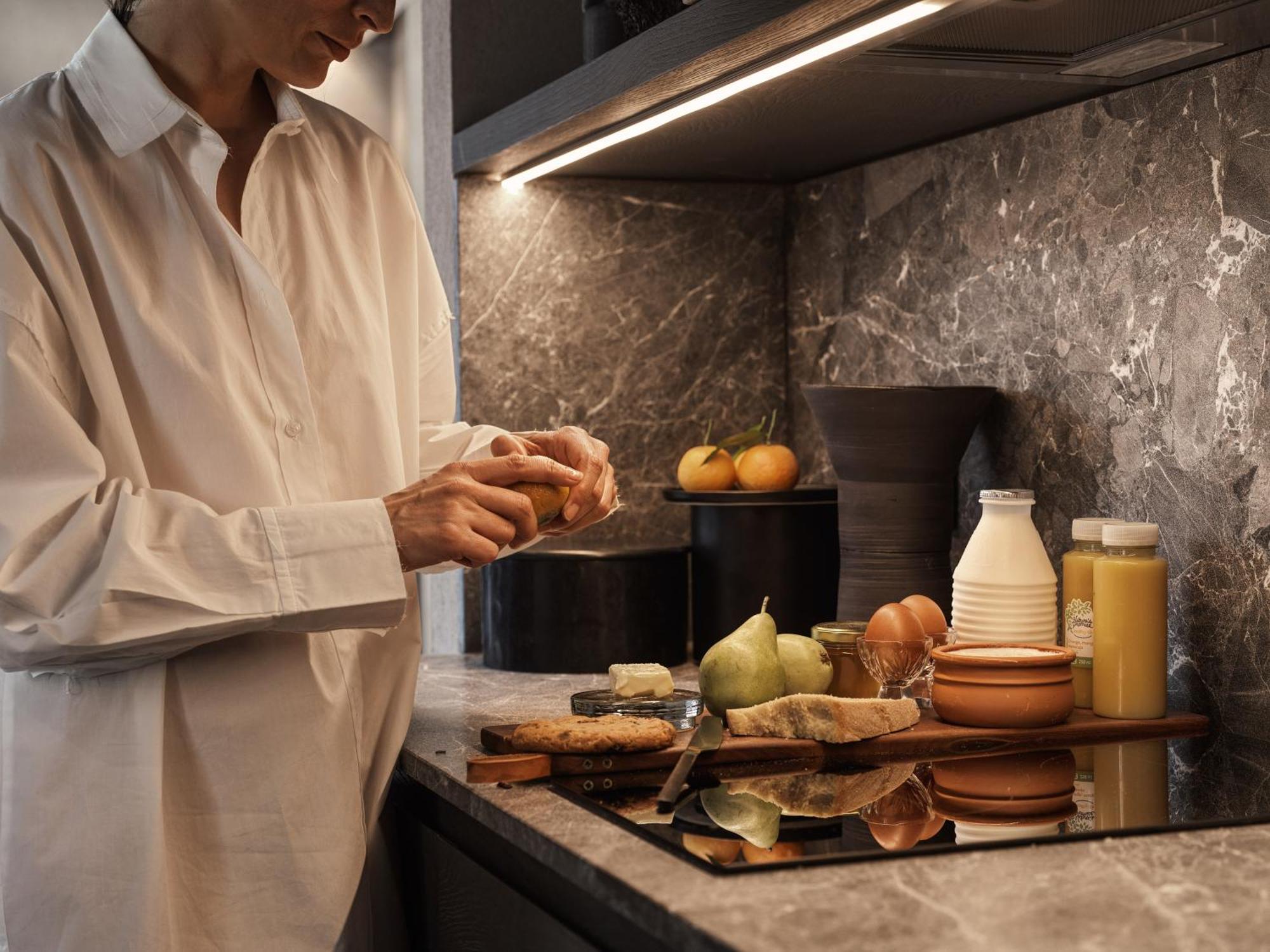 فندق Monastik Living In Athina أثينا المظهر الخارجي الصورة